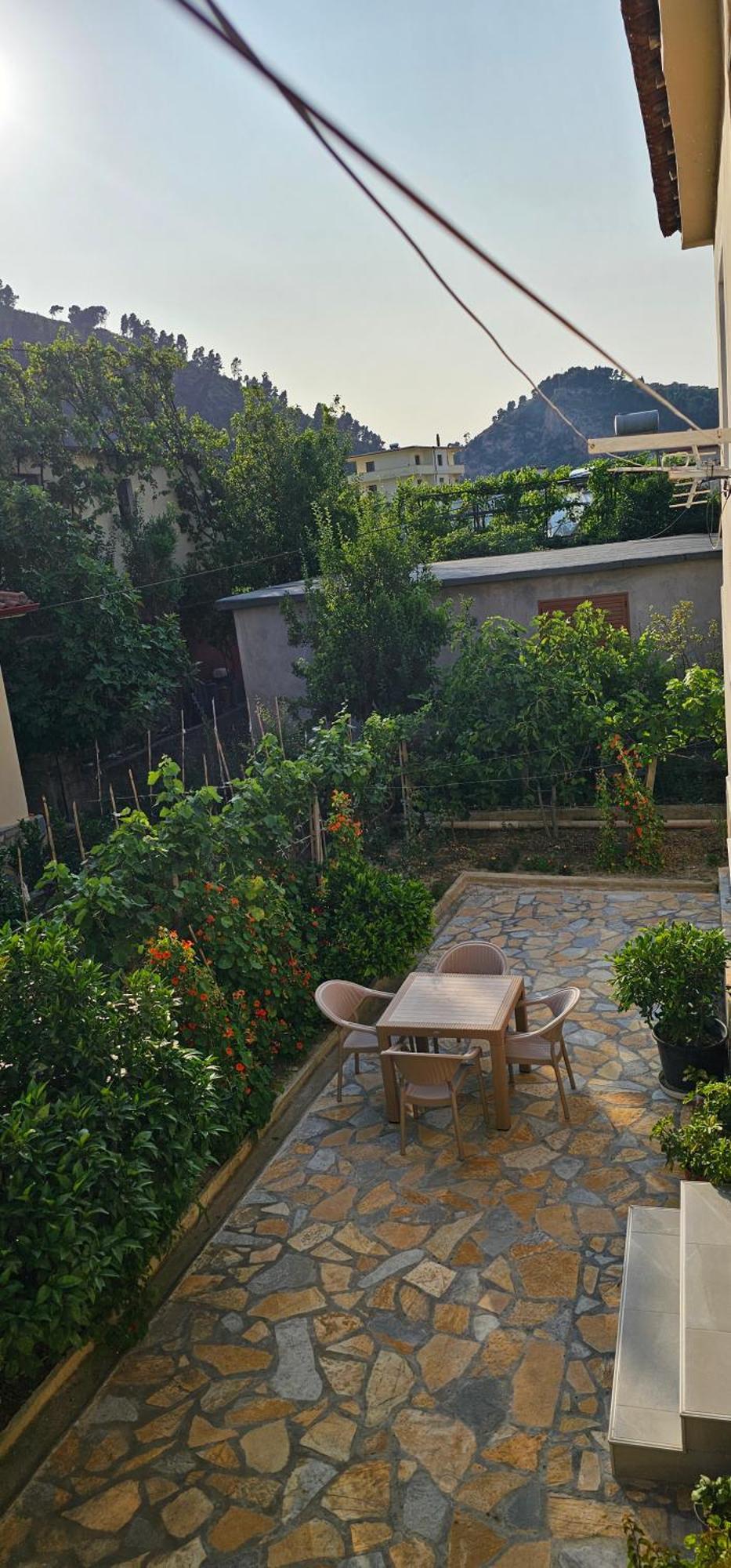 Aliaj Guest House Берат Экстерьер фото